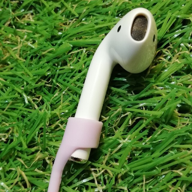 Apple(アップル)のAirPods イヤホン対応ストラップ(ライトパープル) スマホ/家電/カメラのオーディオ機器(ヘッドフォン/イヤフォン)の商品写真