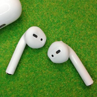 アップル(Apple)のAirPods イヤホンカバー(白)(ヘッドフォン/イヤフォン)