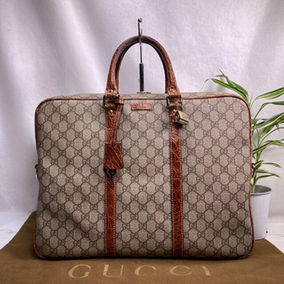 グッチ(Gucci)の定価25万✨レア✨美品✨GUCCI  GGスプリーム クロコ ビジネスバッグ(トートバッグ)