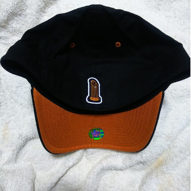 NEW ERA(ニューエラー)の新品 MLB GIANTS 2010年ワールドシリーズ優勝記念キャップ メンズの帽子(キャップ)の商品写真