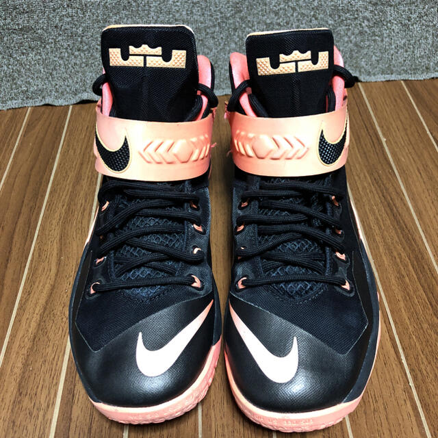 NIKE(ナイキ)のNIKE Lebron Soldier 8 (30cm) メンズの靴/シューズ(スニーカー)の商品写真