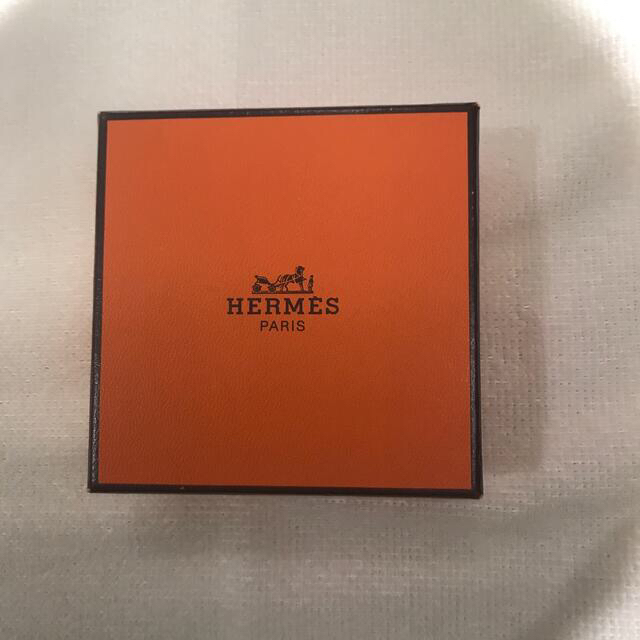 Hermes(エルメス)の補償付きラクマ安心パック　クッション材　箱　新品エルメスディシュ　8㎝　正方形　 インテリア/住まい/日用品のキッチン/食器(食器)の商品写真