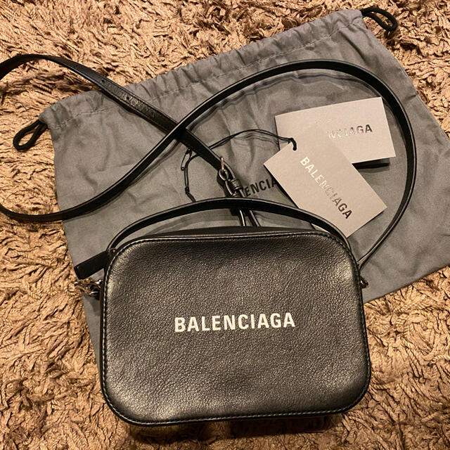 BALENCIAGA カメラバッグ XS