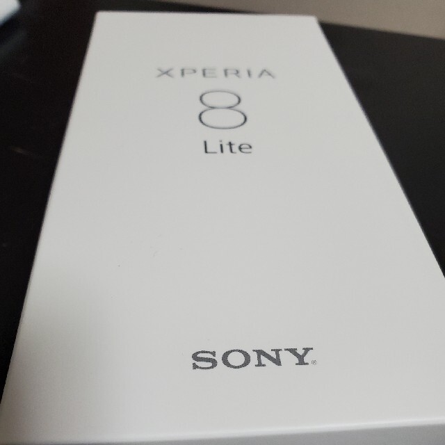 SONY(ソニー)の未使用 Xperia 8 Lite ブラック 64GB SIMフリー スマホ/家電/カメラのスマートフォン/携帯電話(スマートフォン本体)の商品写真