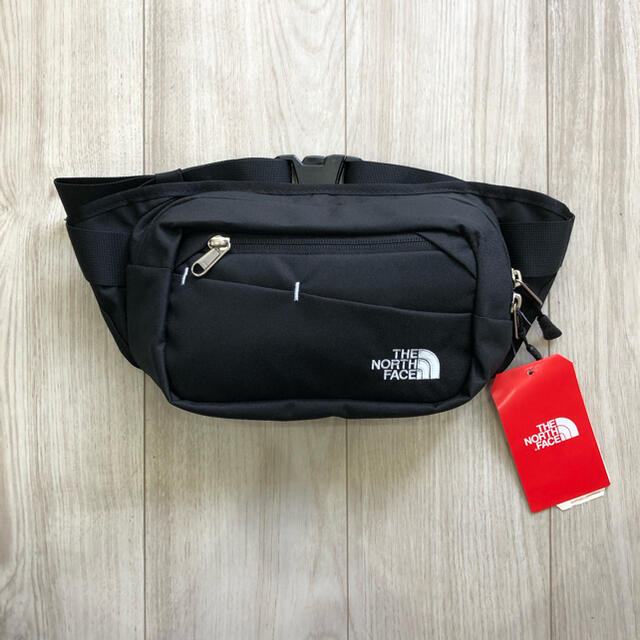 THE NORTH FACE(ザノースフェイス)の【SALE】新品　ブラック　ノースフェイス　ウエストポーチ　ユニセックス メンズのバッグ(ウエストポーチ)の商品写真