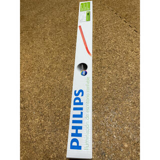 フィリップス(PHILIPS)の新品未使用PhilipsデスクライトGeometryレッドUSB接続LEDライト(テーブルスタンド)