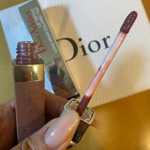 Dior(ディオール)のディオール アディクト リップ ティント 491 ナチュラル ローズウッド コスメ/美容のベースメイク/化粧品(リップグロス)の商品写真