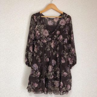 レストローズ(L'EST ROSE)の● レストローズ　インナー付き花柄シフォンカットソー　チュニック●(チュニック)