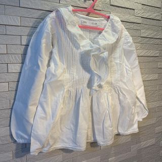 ザラキッズ(ZARA KIDS)のZARA KIDS フリルブラウス　size 116(ブラウス)