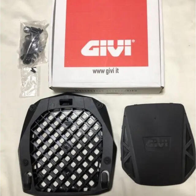 Givi E251 汎用ベースプレート モノキーケース用