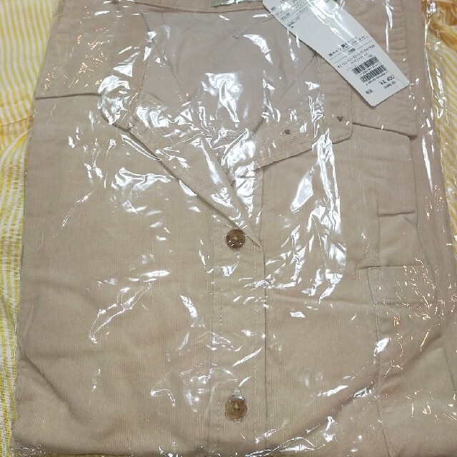 SM2(サマンサモスモス)の新品　コーデュロイシャツ　SM2 レディースのトップス(シャツ/ブラウス(長袖/七分))の商品写真