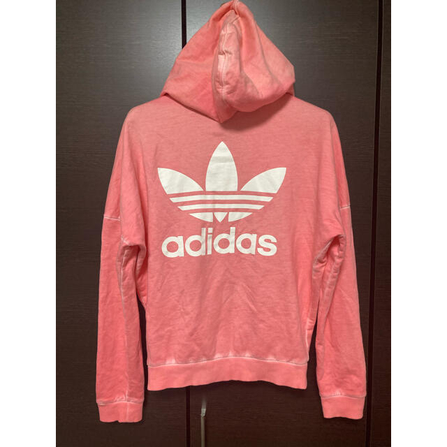 adidasパーカー