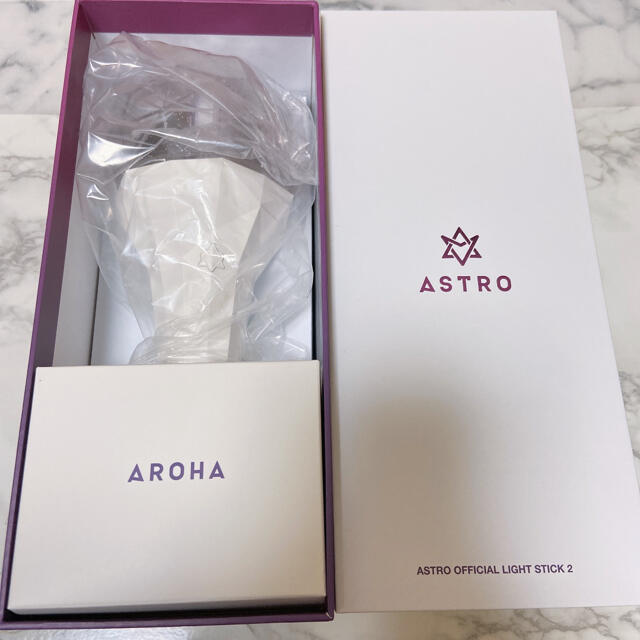 ASTRO オフィシャル ライトスティック 2 エンタメ/ホビーのタレントグッズ(アイドルグッズ)の商品写真