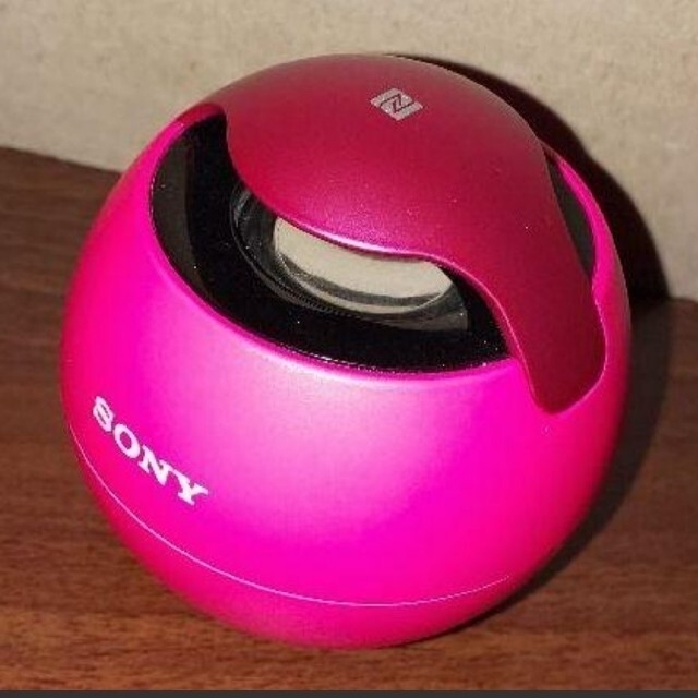 SONY(ソニー)のSONY ワイヤレスポータブルスピーカー☆彡ビビッドピンク(SRS-BTV5) スマホ/家電/カメラのオーディオ機器(スピーカー)の商品写真