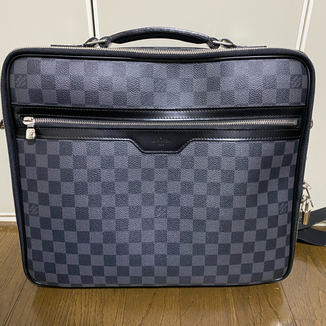 Louis Vuitton Damier Graphite Canvas Steve Laptop Bag