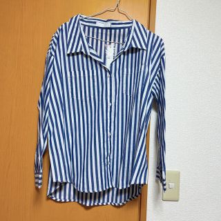 セシルマクビー(CECIL McBEE)の【新品、タグ付き】セシルマクビー　ストライプシャツ(シャツ/ブラウス(長袖/七分))