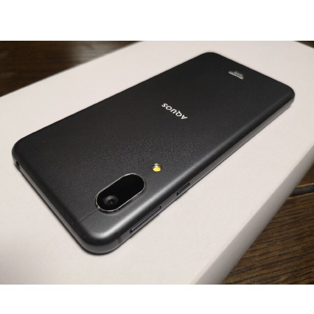 AQUOS(アクオス)の【美品】AQUOS sense3 basic(SHV48) 黒 simロック解除 スマホ/家電/カメラのスマートフォン/携帯電話(スマートフォン本体)の商品写真