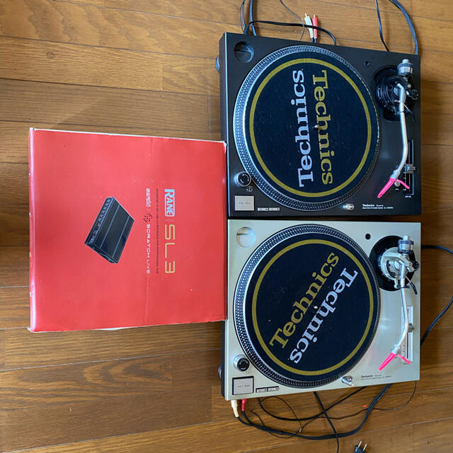 ターテーブルとスクラッチライブセット 楽器のDJ機器(ターンテーブル)の商品写真