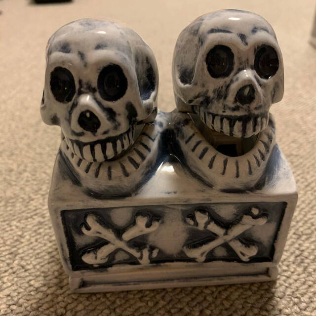 ネイバーフッドお香立て Dual skull Incense Chamber-