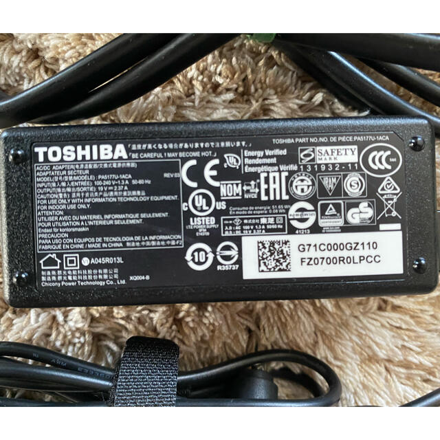 TOSHIBA ノートパソコン 電源アダプタ スマホ/家電/カメラのPC/タブレット(PC周辺機器)の商品写真