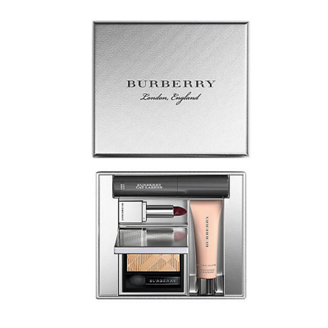 BURBERRY(バーバリー)のBURBERRY FESTIVE BEAUTY BOX コスメ/美容のキット/セット(コフレ/メイクアップセット)の商品写真