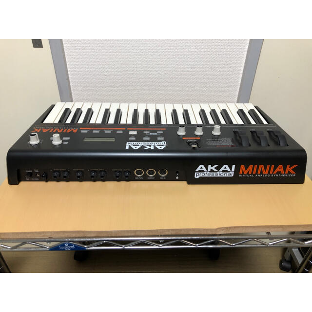 AKAI MINIAK シンセサイザー 楽器の鍵盤楽器(キーボード/シンセサイザー)の商品写真