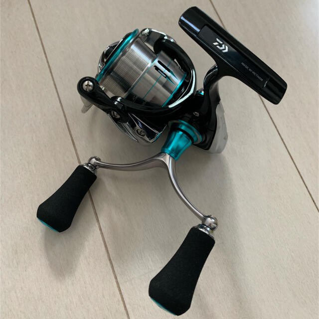 DAIWA ダイワ スピニングリール エメラルダスLT3000S-CH-DH