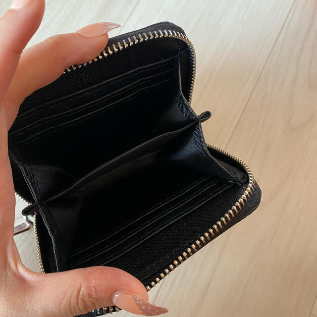Yves Saint Laurent Beaute(イヴサンローランボーテ)のミニウォレット レディースのファッション小物(財布)の商品写真