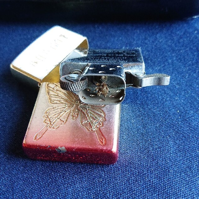 ZIPPO(ジッポー)のButterfly ジッポー  2010 メンズのファッション小物(タバコグッズ)の商品写真