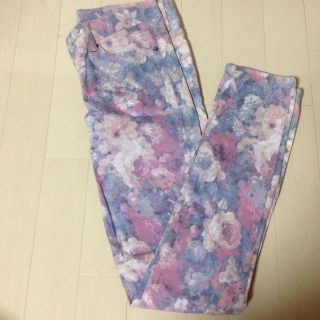 花柄パンツ☆(デニム/ジーンズ)