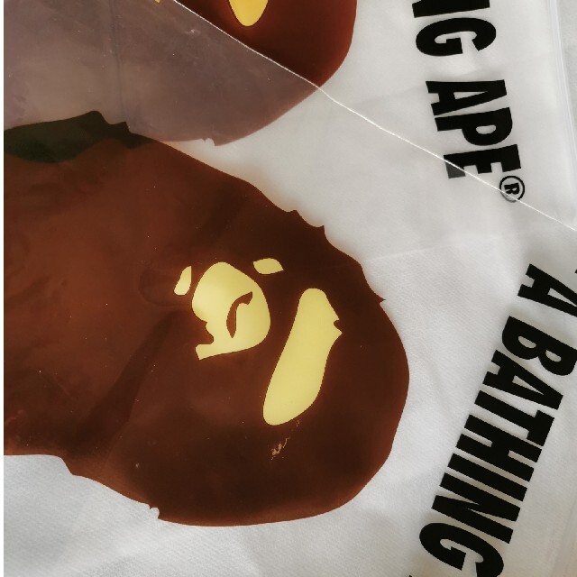 A BATHING APE(アベイシングエイプ)のBAPE　アベイシングエイプ ショップ バッグ　4紙枚 + 2枚ビニール袋 レディースのバッグ(ショップ袋)の商品写真