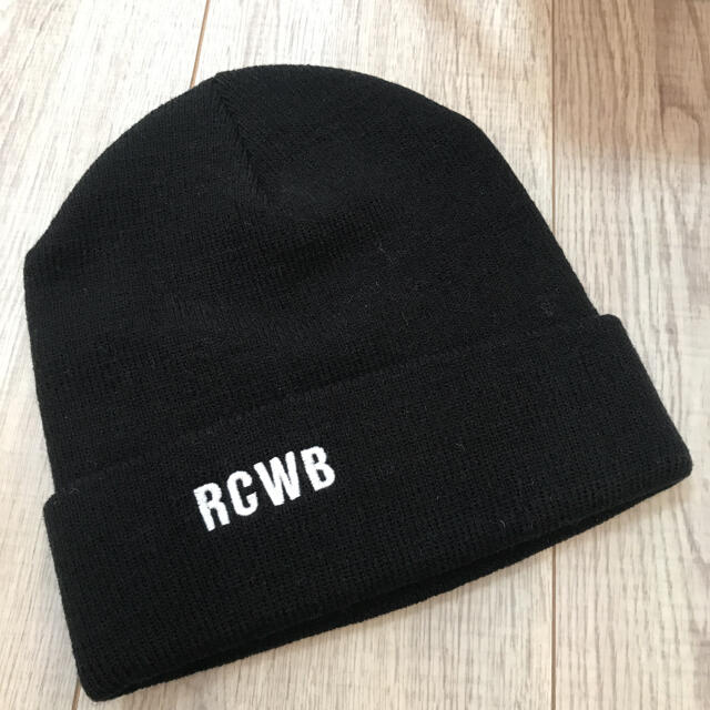 RODEO CROWNS WIDE BOWL(ロデオクラウンズワイドボウル)のRCWB ロデオクラウンズ　ニット帽 レディースの帽子(ニット帽/ビーニー)の商品写真