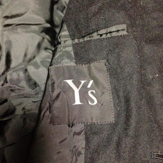 Yohji Yamamoto(ヨウジヤマモト)のY's ブラック デザインジャケット レディースのジャケット/アウター(テーラードジャケット)の商品写真