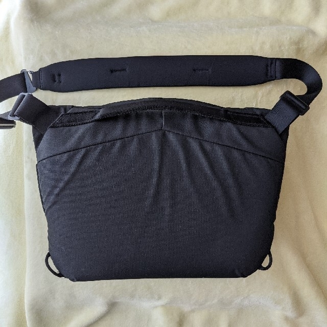 peak design everyday sling 6L スマホ/家電/カメラのカメラ(ケース/バッグ)の商品写真