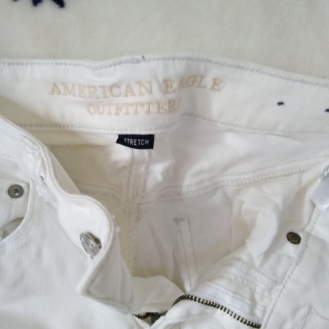 American Eagle(アメリカンイーグル)のアメリカンイーグル ホワイトジーンズ レディースのパンツ(デニム/ジーンズ)の商品写真