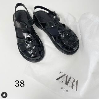 ザラ(ZARA)のザラ　ZARA グルカサンダル(サンダル)