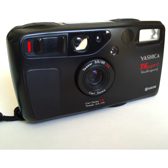 YASHICA T4 SuperD