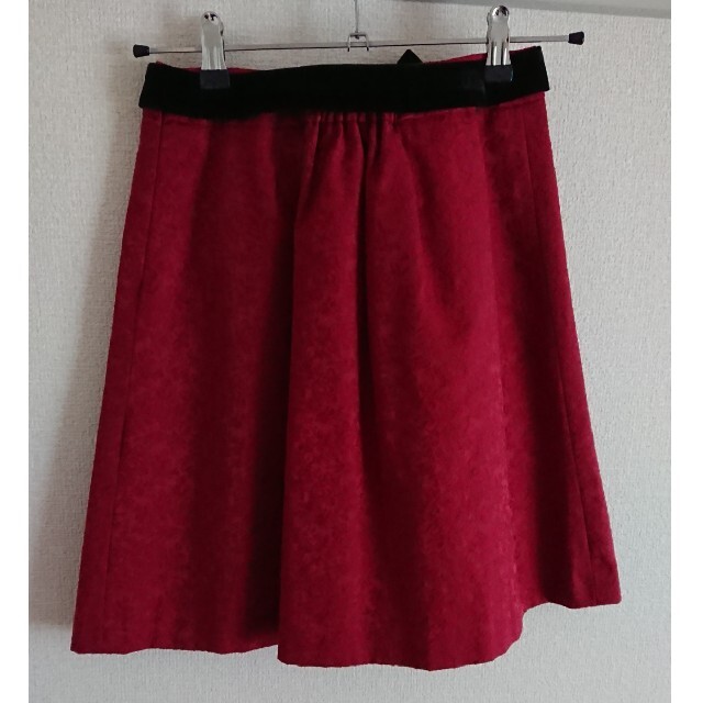 Riccimie New York(リッチミーニューヨーク)の【ﾘｯﾁﾐｰﾆｭｰﾖｰｸ】ｼﾞｬｶﾞｰﾄﾞｽｶｰﾄ レディースのスカート(ひざ丈スカート)の商品写真