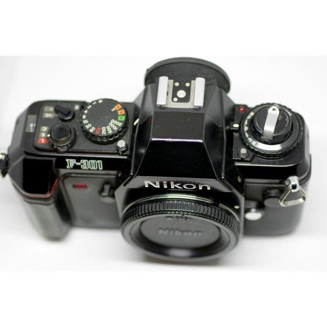 Nikon(ニコン)のニコン初の自動巻き上げカメラＦ３０１です。 スマホ/家電/カメラのカメラ(フィルムカメラ)の商品写真
