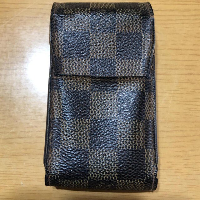 LOUIS VUITTON(ルイヴィトン)のルイヴィトンシガレットケース メンズのファッション小物(タバコグッズ)の商品写真