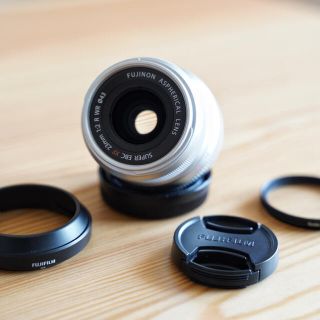 フジフイルム(富士フイルム)のタイムセール【極美品】富士フイルム XF23mm F2 R WR シルバー(レンズ(単焦点))