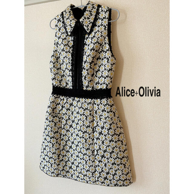 ❣️23新作 ♡ Alice+Olivia 黒花柄ミニワンピース 新品♡　517セーター