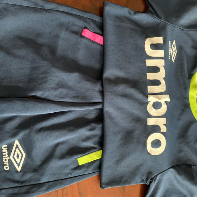 UMBRO(アンブロ)のアンブロ   サッカー　練習着 スポーツ/アウトドアのサッカー/フットサル(ウェア)の商品写真