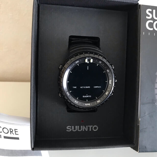 SUUNTO(スント)の【スント】SUUNTO  CORE  ALL  BLACK メンズの時計(腕時計(デジタル))の商品写真