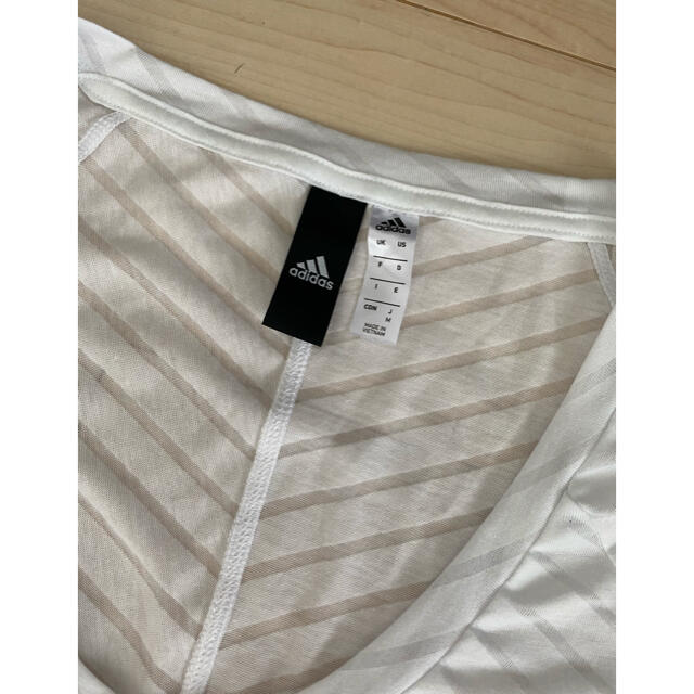 adidas(アディダス)のadidas  スポーツ  Tシャツ レディースのトップス(Tシャツ(半袖/袖なし))の商品写真