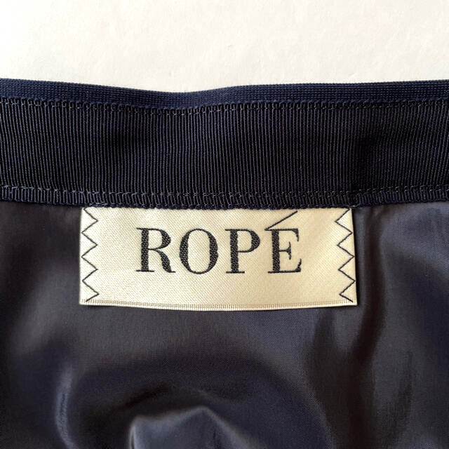 ROPE’(ロペ)の【ROPE】ネイビーフレアスカート、デプレ、ガリャルダガランテ レディースのスカート(ひざ丈スカート)の商品写真