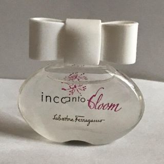 サルヴァトーレフェラガモ(Salvatore Ferragamo)のサルヴァトーレ フェラガモ　香水　インカントブルーム　オードトワレ(香水(女性用))