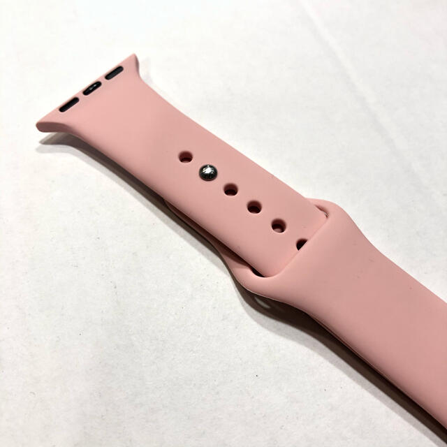 【匿名配送】Apple Watch シリコンバンド ピンク サンド レディースのファッション小物(腕時計)の商品写真