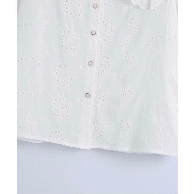 ZARA(ザラ)の🌼春新作💐3998◆white ホワイト レース フリル 襟 シャツ ブラウス レディースのトップス(シャツ/ブラウス(半袖/袖なし))の商品写真