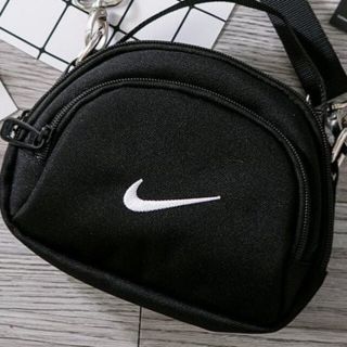 ナイキ(NIKE)の【新品・未使用】ナイキ ミニショルダーバッグ(ショルダーバッグ)